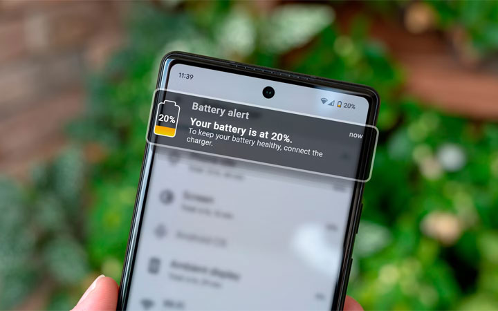 ۸ عادت اشتباه گوشی که سریعا باید ترک کنید